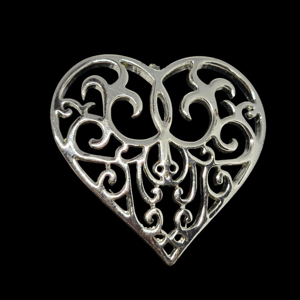 Silver‎ Heart-Shaped Filigree Decorative Piece